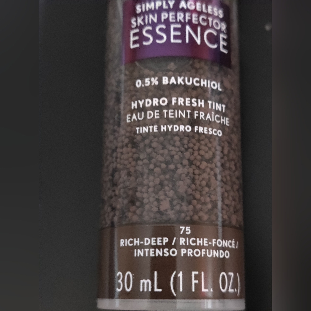 Simply Ageless Skin Perfector Essence. 75 RICH-DEEP 1.0 FL. OZ NEW